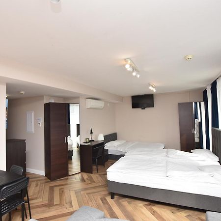 Dukes Apartments - Wita Stwosza Wroclaw Bagian luar foto