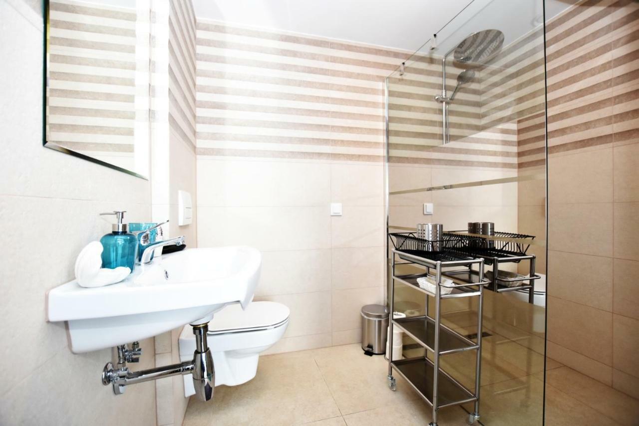 Dukes Apartments - Wita Stwosza Wroclaw Bagian luar foto